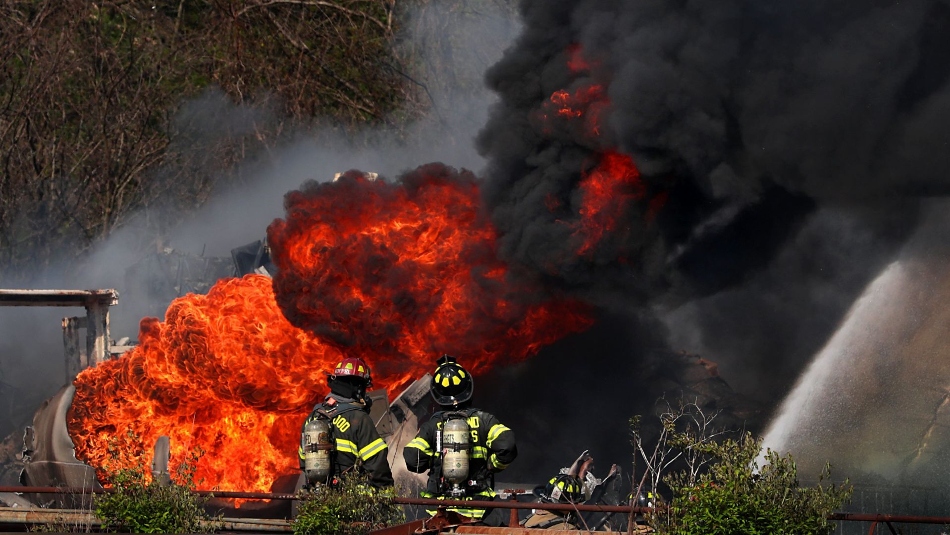 Large chemical fire in south St. Louis County